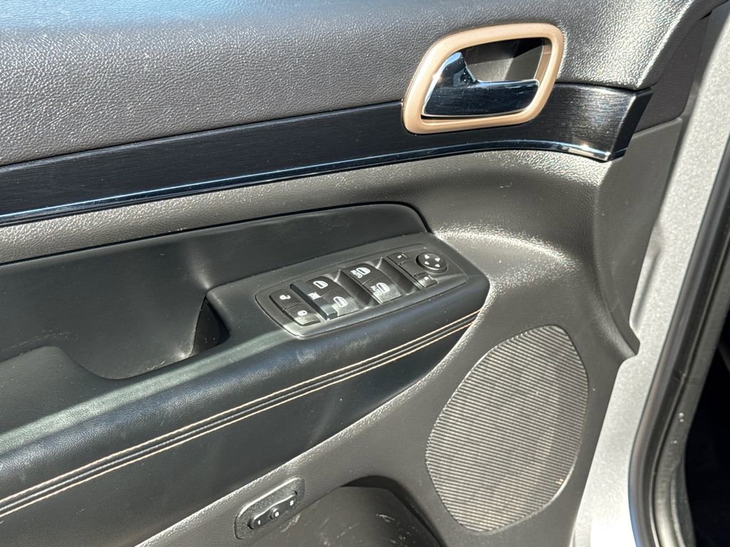 Used 2016 Jeep Grand Cherokee Limited 75th Anniversary image 30