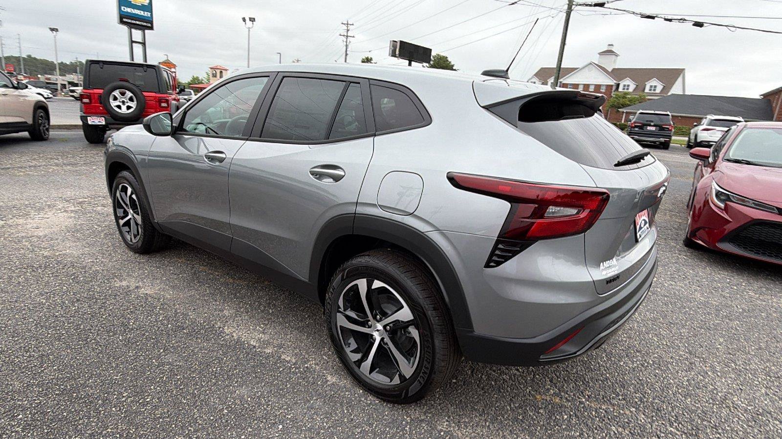 New 2026 Chevrolet Trax RS FWD image 10
