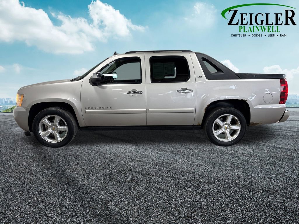 Used 2007 Chevrolet Avalanche LTZ w/ LTZ Preferred Equipment Group image 36