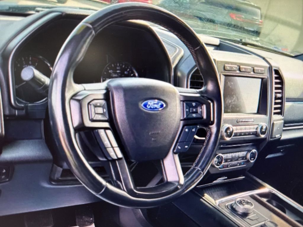 Used 2018 Ford Expedition Max Limited w/ Equipment Group 301A AWD/4WD image 8