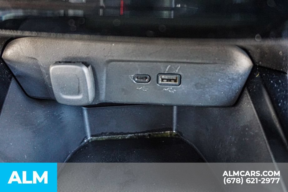 Used 2025 Chevrolet Trax LT FWD image 40