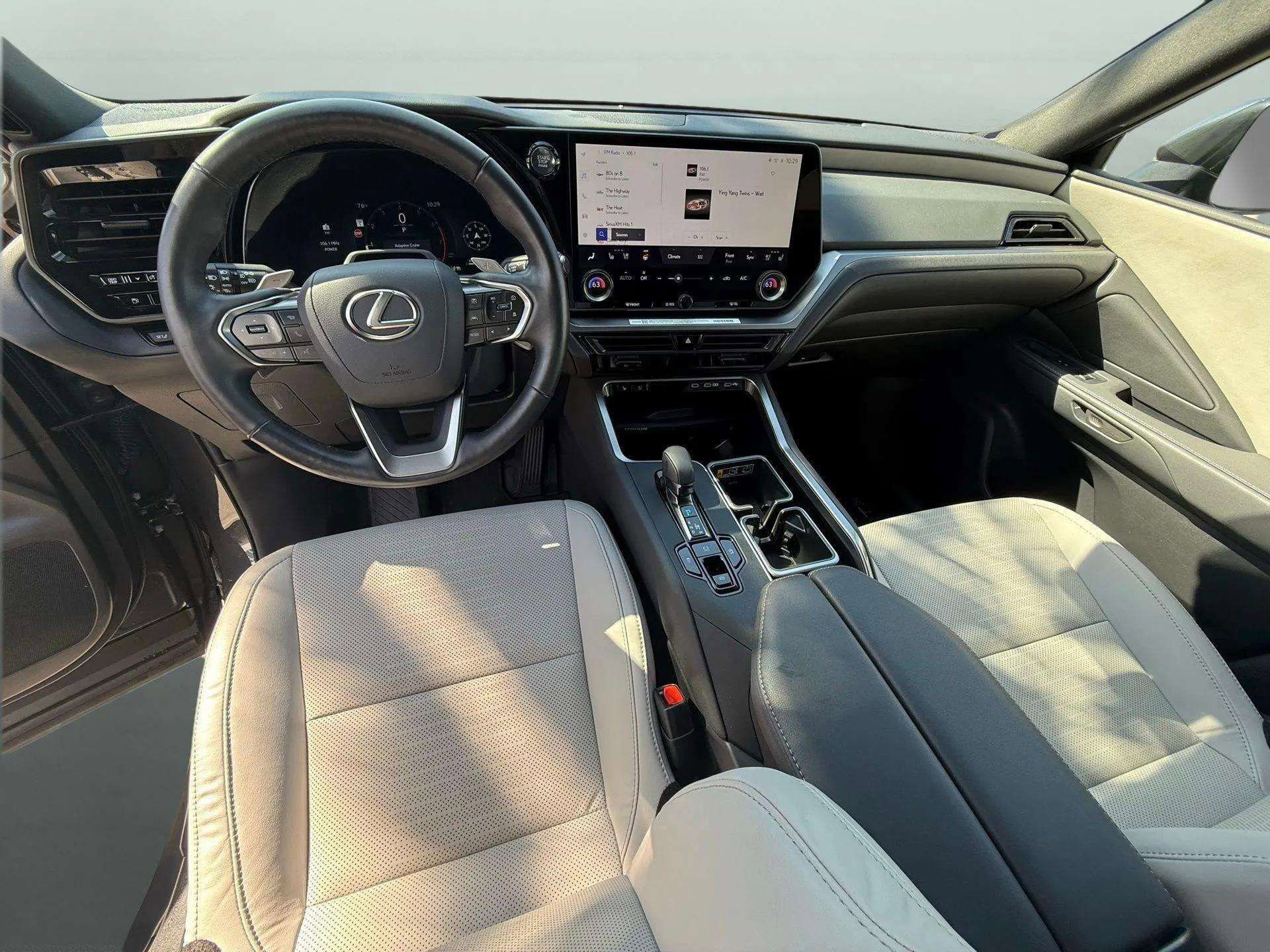 Used 2025 Lexus TX 350 350 Premium w/ Technology Package image 4