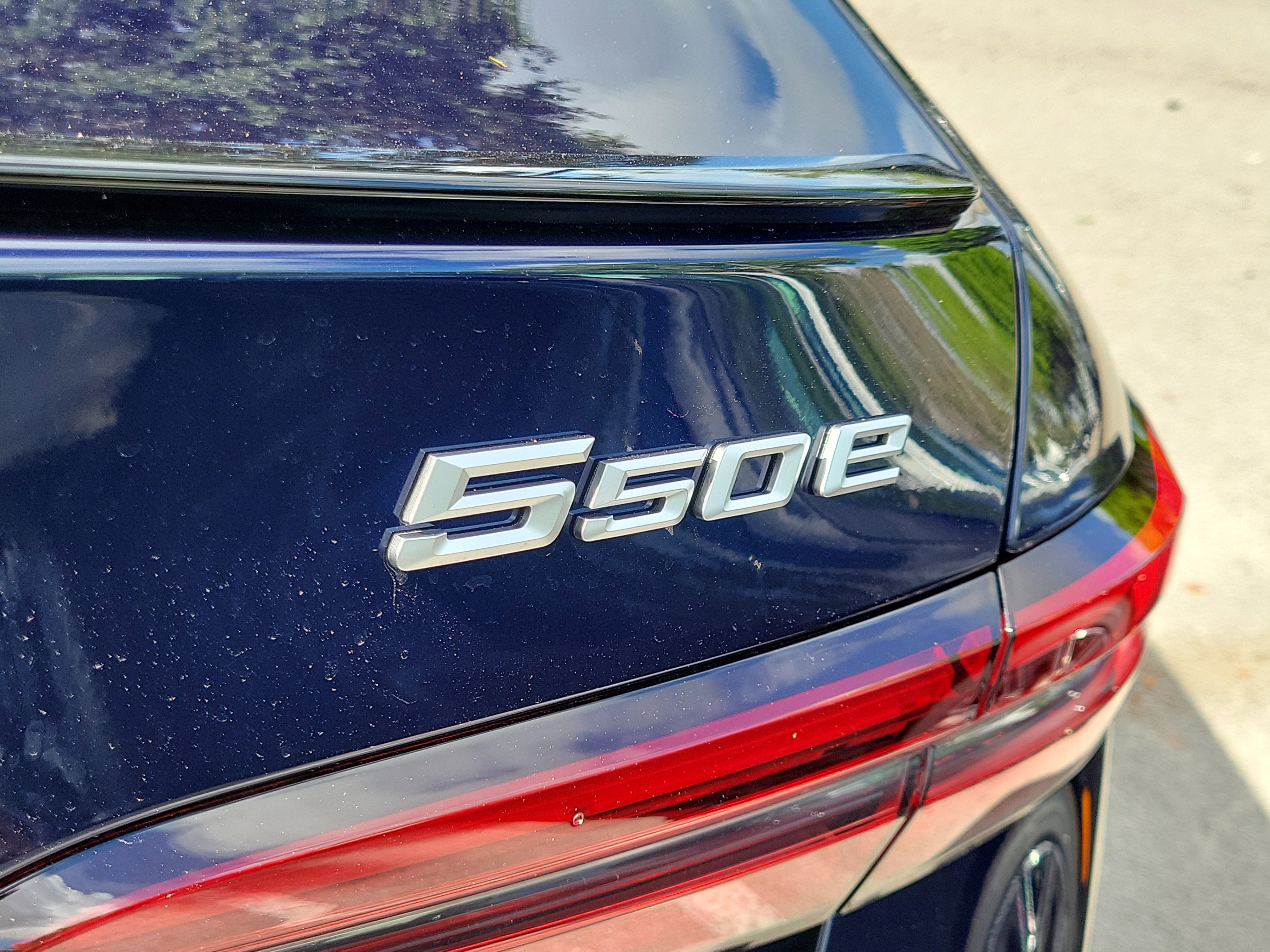 New 2027 BMW 550e xDrive AWD/4WD image 5