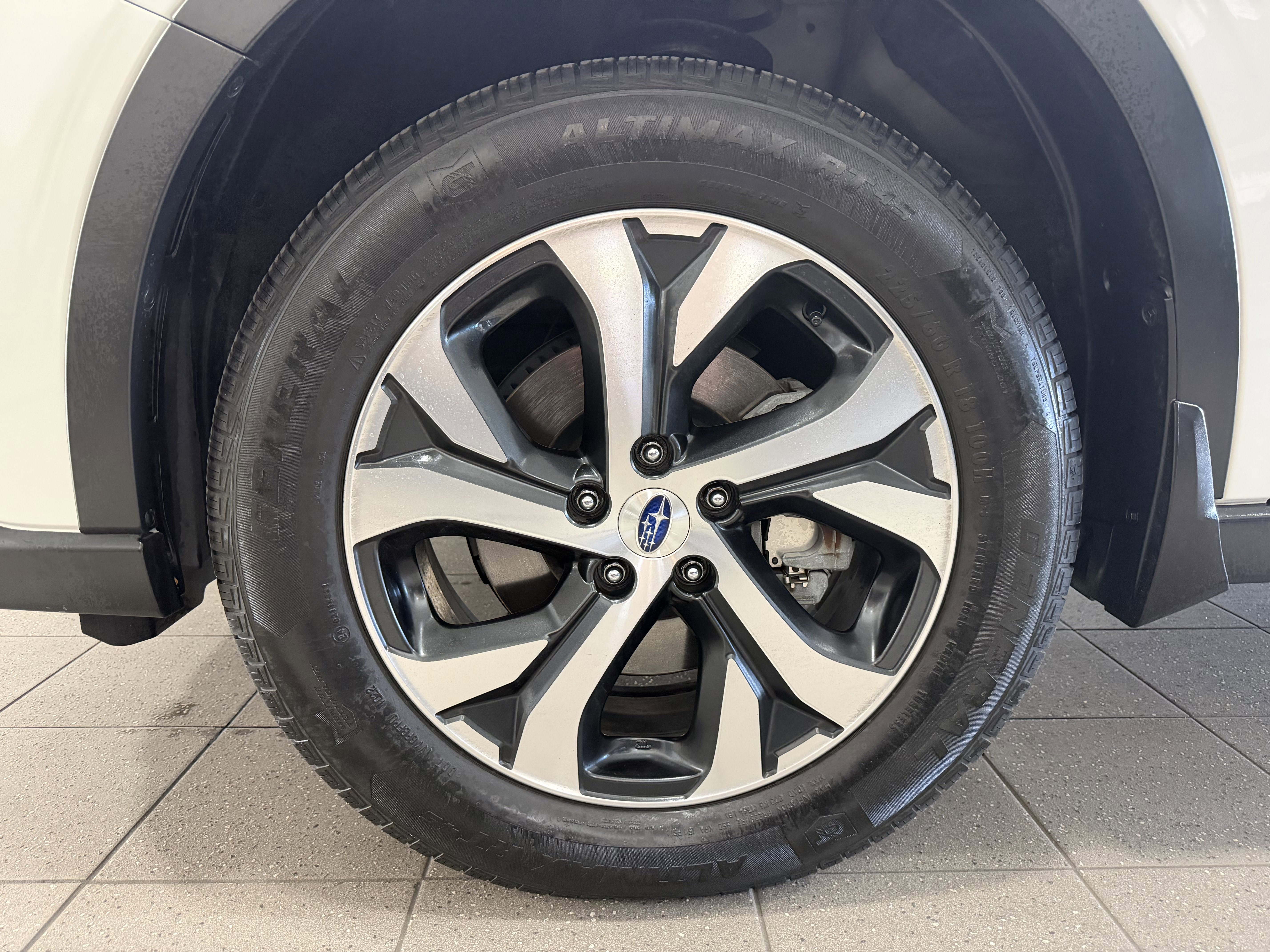 Used 2020 Subaru Outback Touring XT image 5