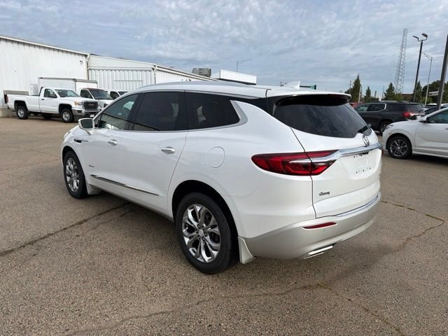 Used 2019 Buick Enclave Avenir w/ Avenir Technology Package AWD/4WD image 3