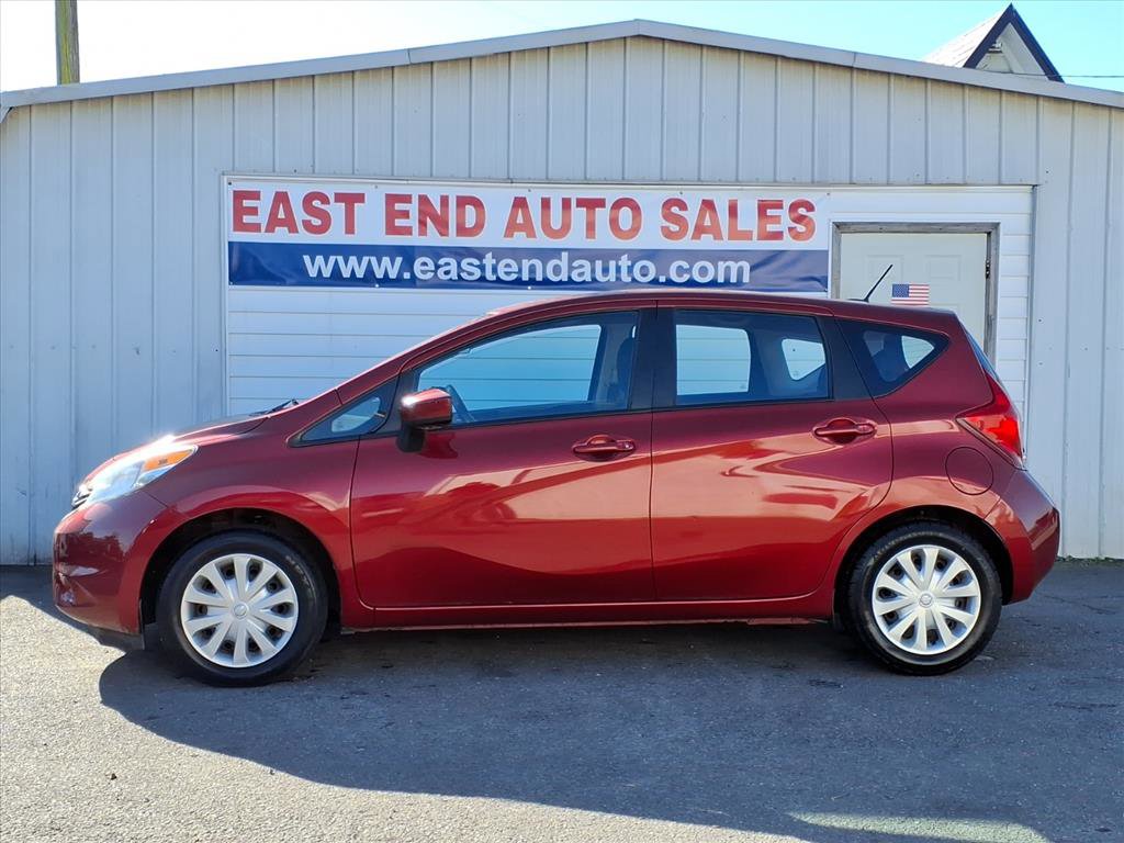 Used 2016 Nissan Versa Note SV image 2