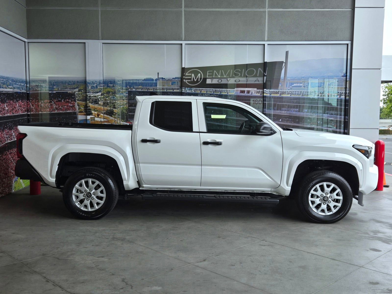 Used 2025 Toyota Tacoma SR RWD image 4