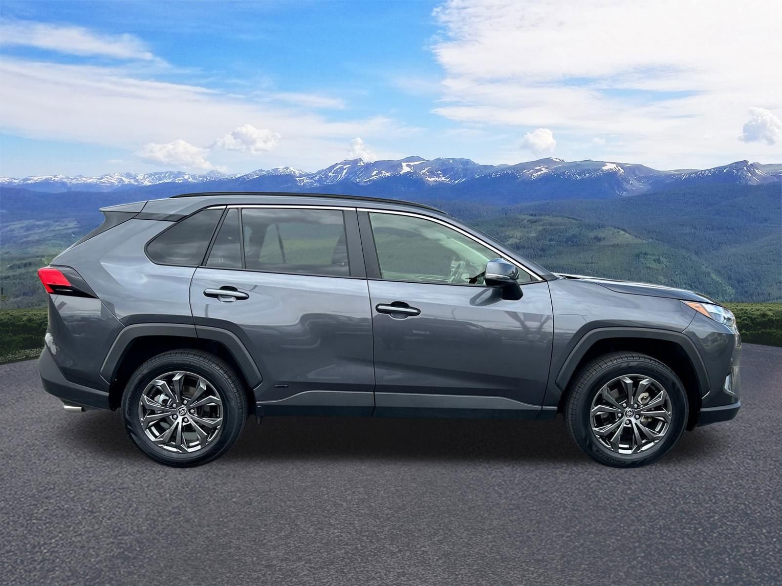 Certified 2023 Toyota RAV4 XLE Premium image 6