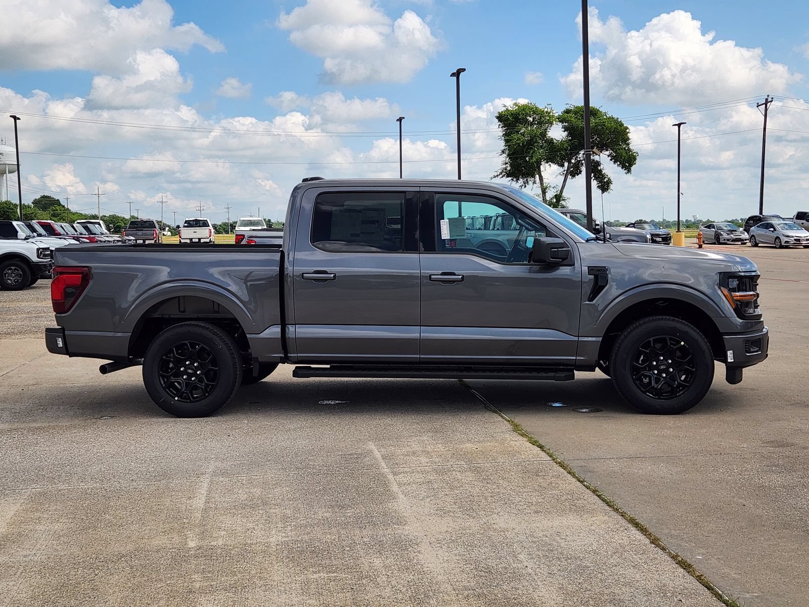 New 2026 Ford F150 XLT w/ XLT Black Appearance Package RWD image 7