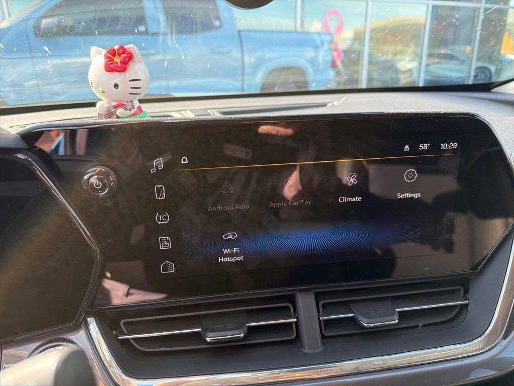 Used 2025 Chevrolet Trax ACTIV image 8