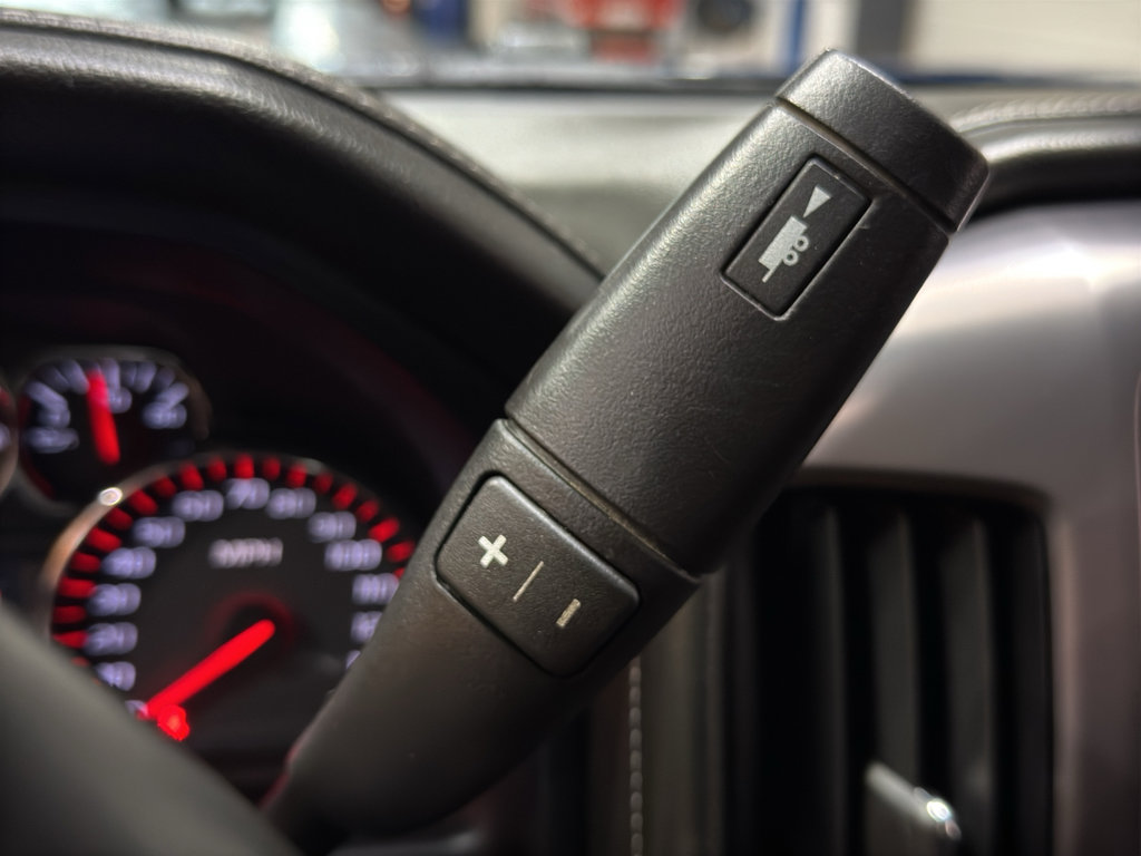Used 2015 GMC Sierra 1500 SLE w/ All-Terrain Package AWD/4WD image 25