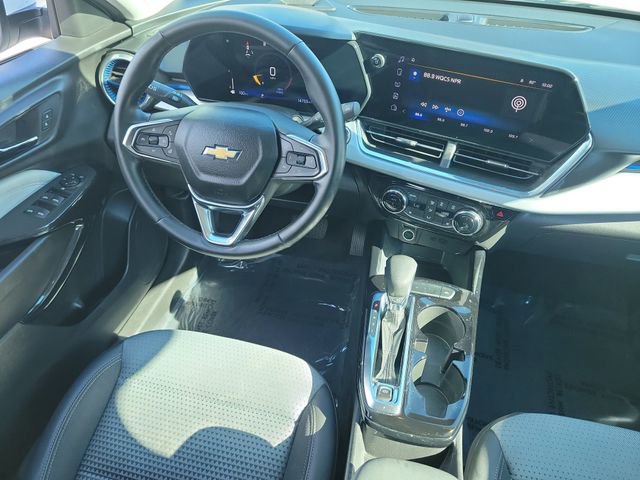 Used 2024 Chevrolet Trax LT w/ Driver Confidence Package image 15
