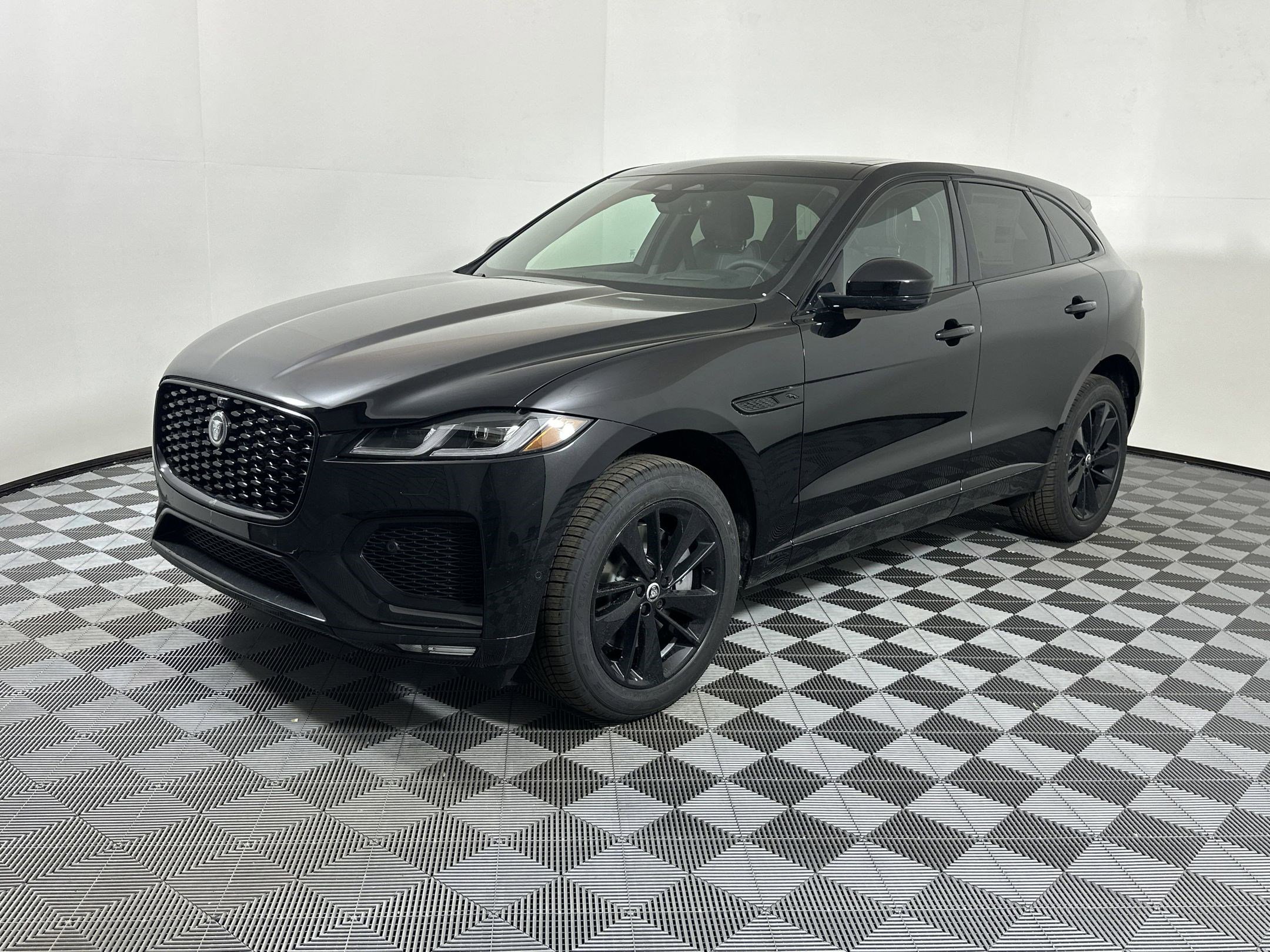 Used 2026 Jaguar F-PACE R-Dynamic S