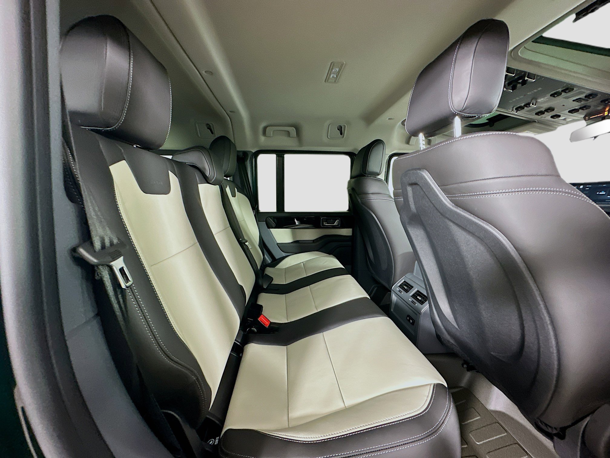 New 2025 INEOS Grenadier Station Wagon AWD/4WD image 47
