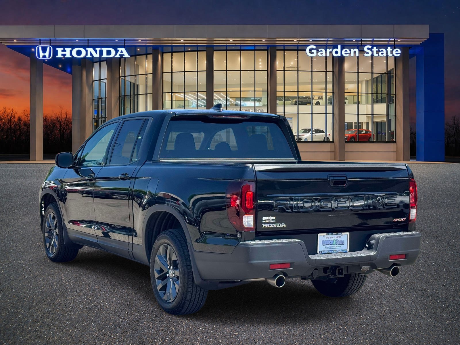 Certified 2025 Honda Ridgeline Sport image 3