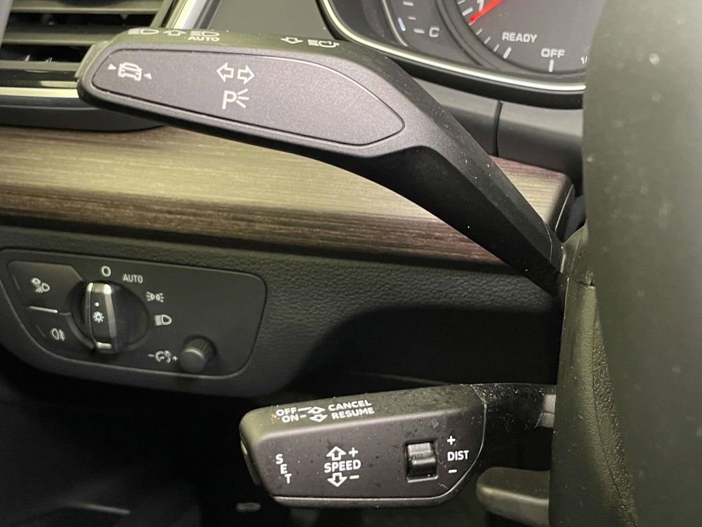 Certified 2023 Audi Q5 2.0T Premium w/ Convenience Package image 40