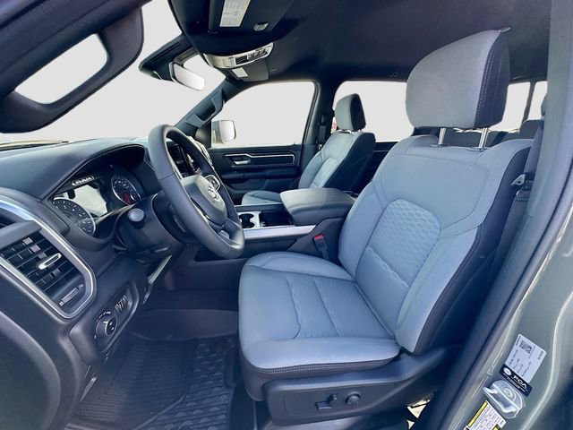 New 2026 RAM 1500 4x4 Crew Cab image 15