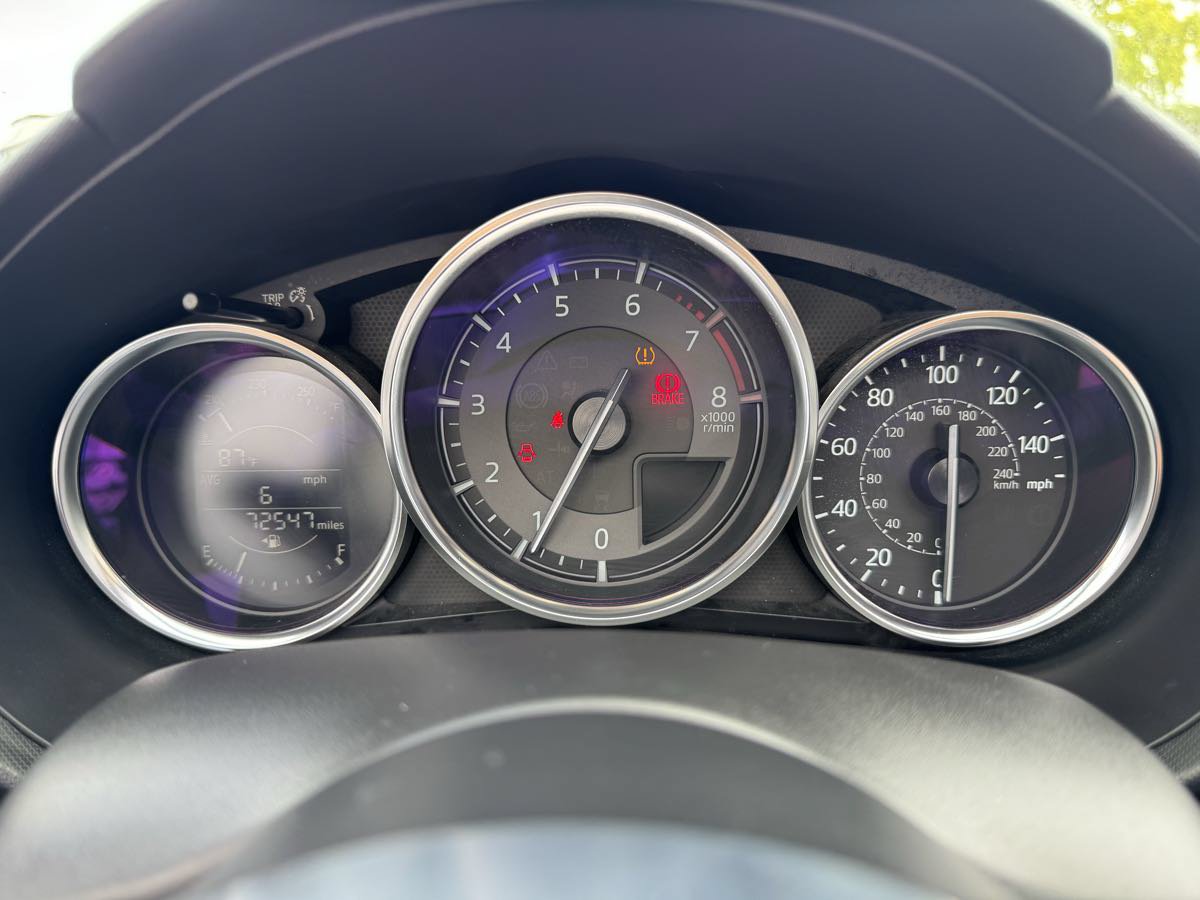 Used 2016 MAZDA MX-5 Miata Sport RWD image 18