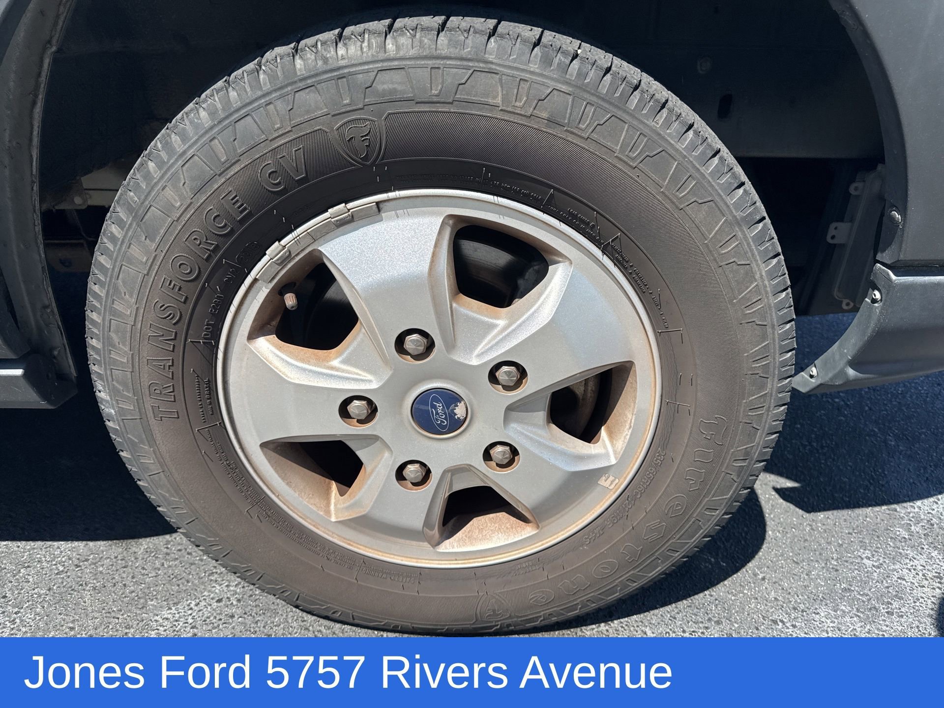 Used 2017 Ford Transit 350 XLT image 3