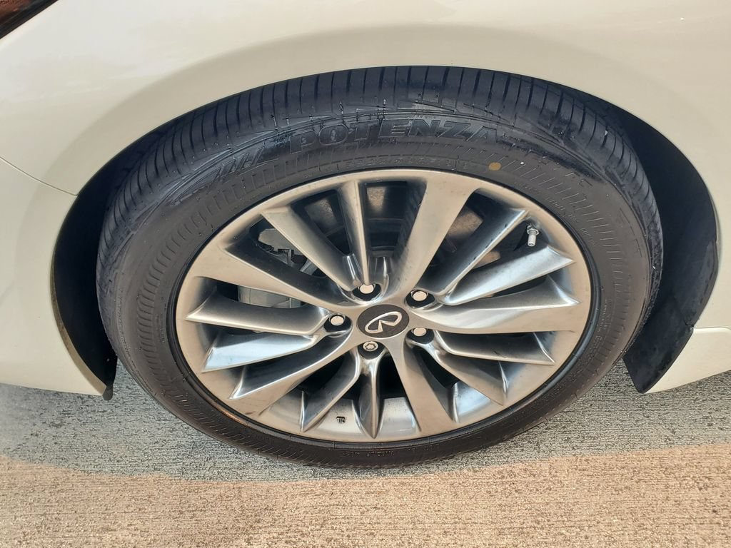 Used 2023 INFINITI Q50 Luxe w/ Cargo Package RWD image 4