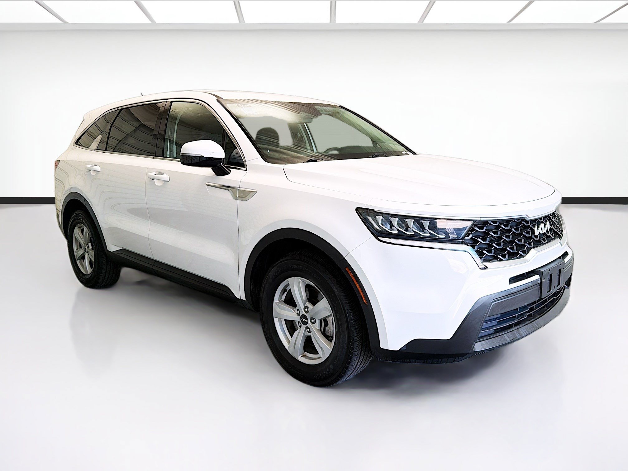 Used 2023 Kia Sorento LX FWD image 3