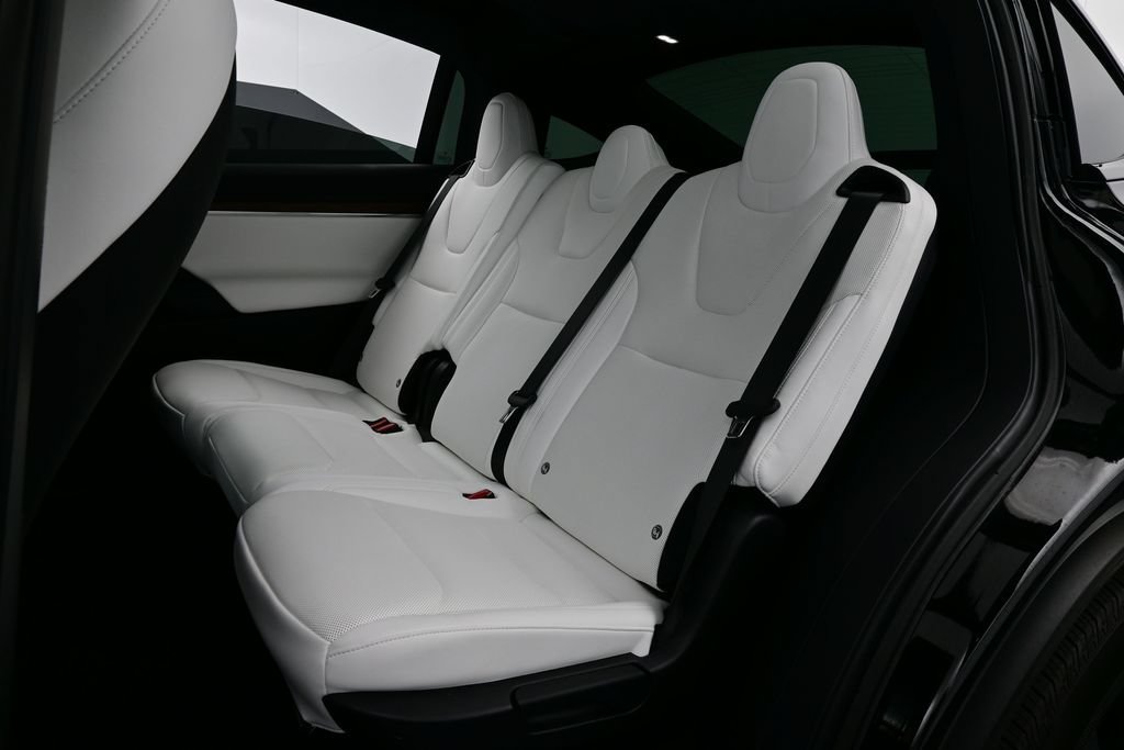 Used 2023 Tesla Model X AWD/4WD image 12