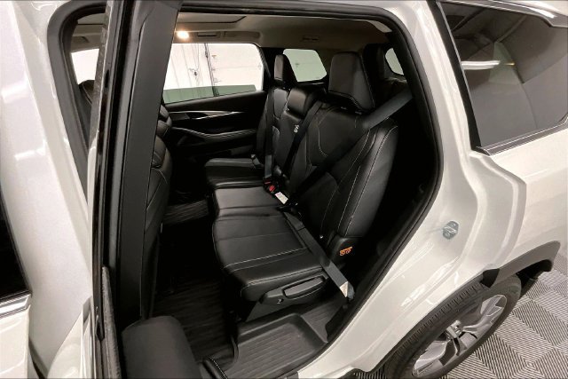 Used 2025 INFINITI QX60 Luxe AWD/4WD image 25