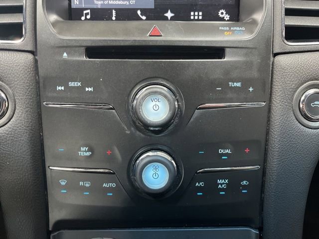 Used 2016 Ford Taurus SEL w/ Equipment Group 201A AWD/4WD image 40