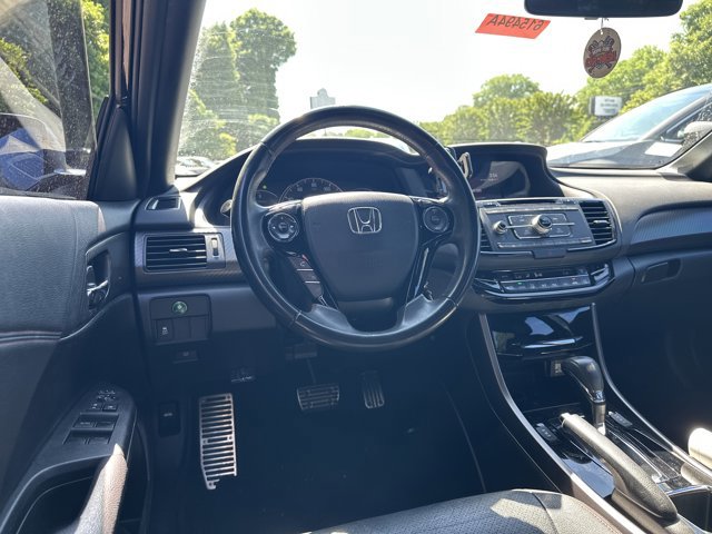 Used 2017 Honda Accord Sport Special Edition image 23
