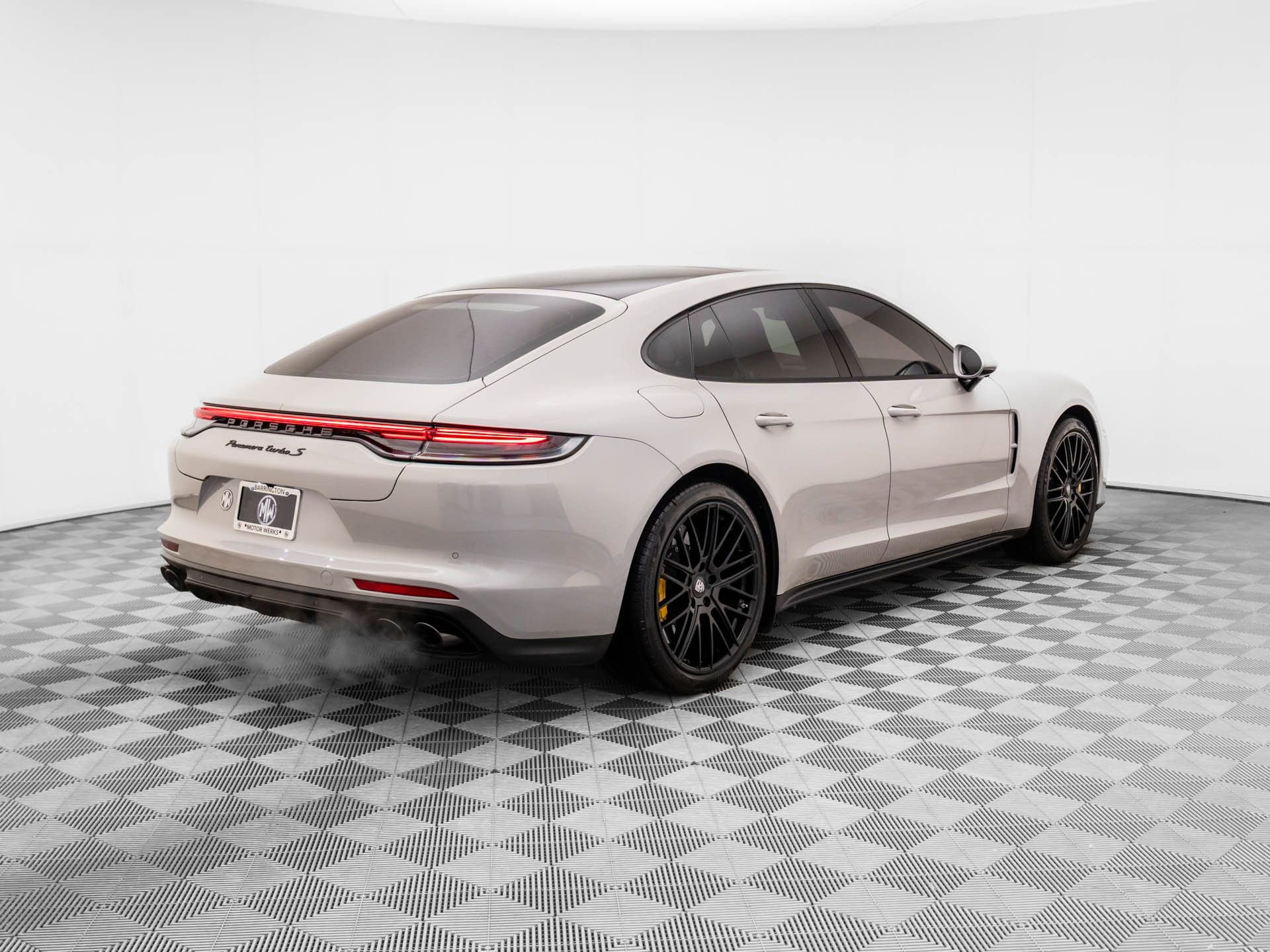 Used 2021 Porsche Panamera Turbo S w/ Premium Package image 8