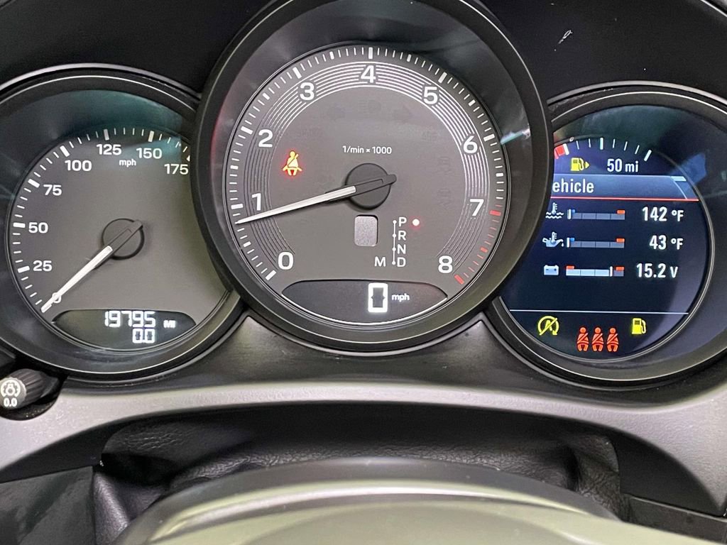 Certified 2022 Porsche Macan image 46