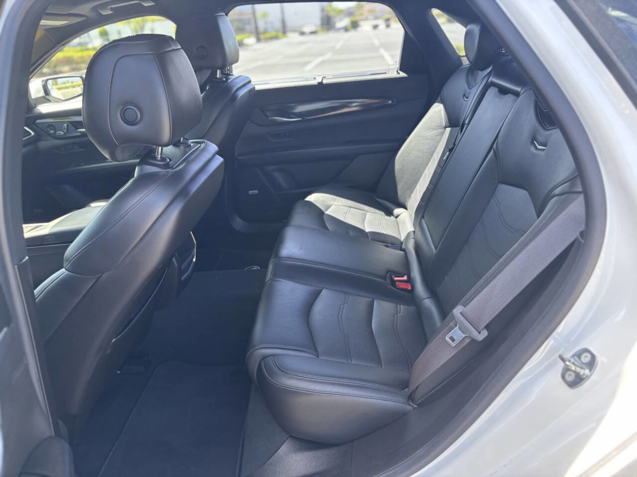 Used 2018 Cadillac CT6 Luxury image 17