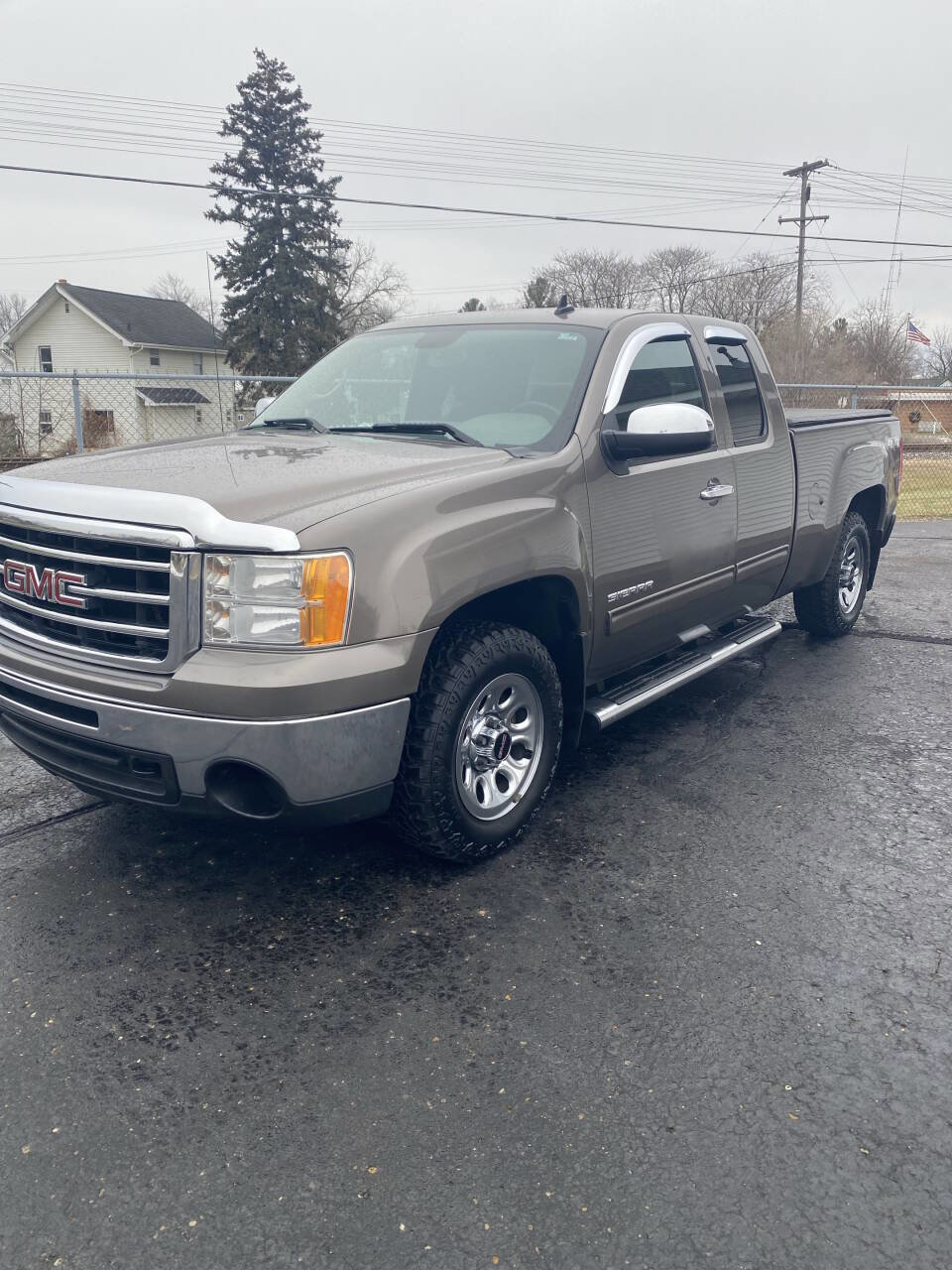 Used 2013 GMC Sierra 1500 SL image 1