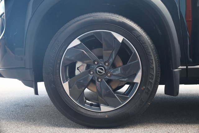 New 2026 Nissan Rogue SV image 8