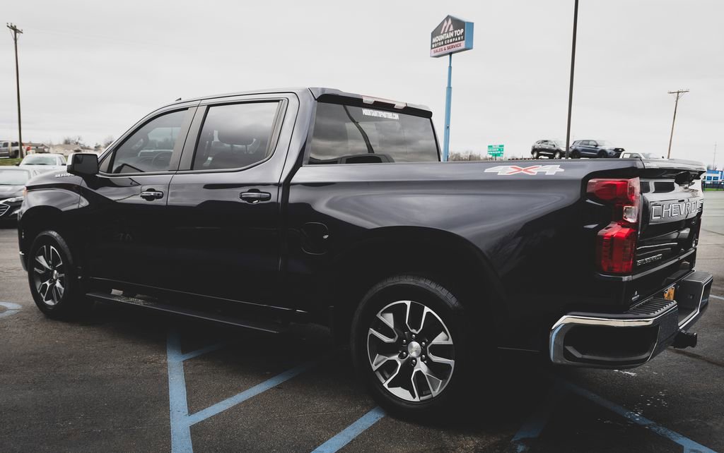 Used 2022 Chevrolet Silverado 1500 LT image 21
