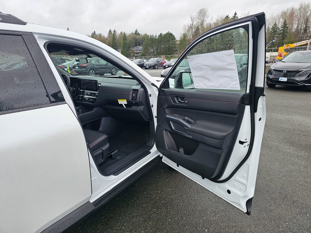 New 2026 Nissan Pathfinder Rock Creek image 29