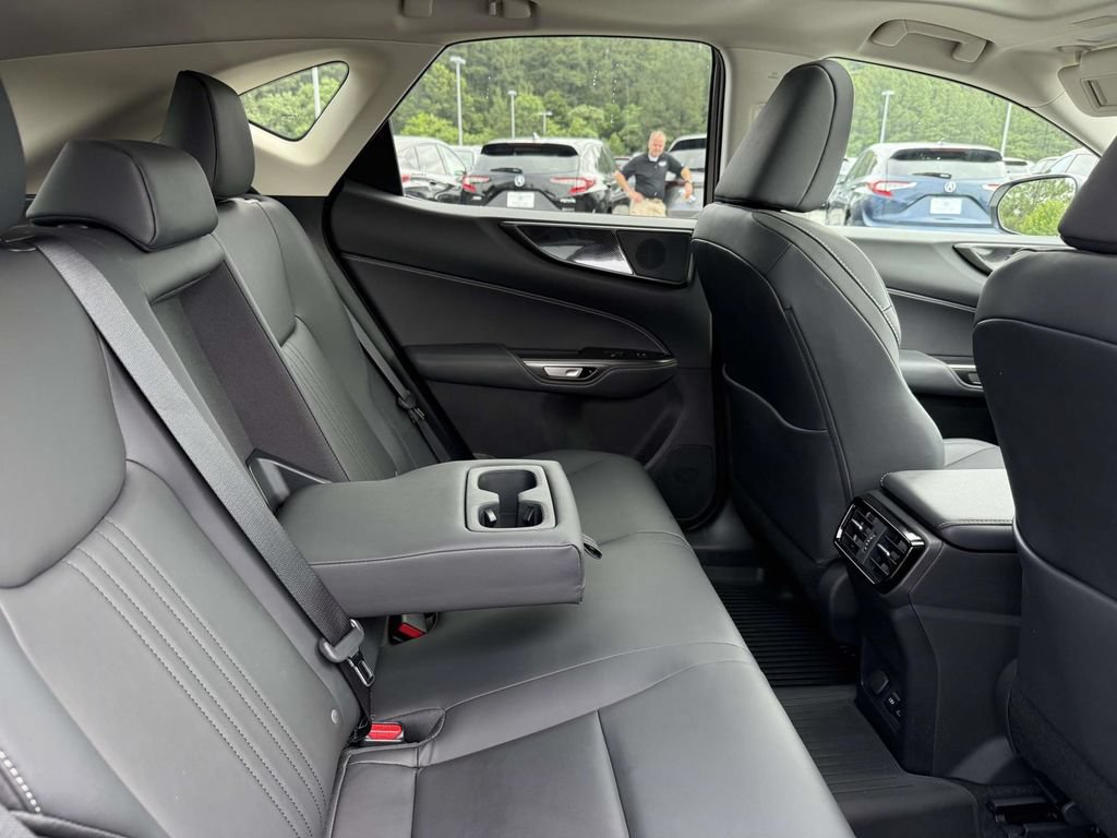 Used 2025 Lexus NX 250 AWD w/ Accessory Package (2T) image 16