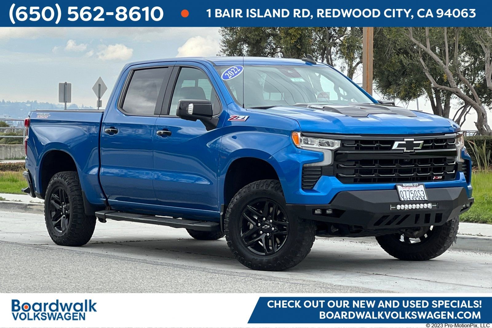 Used 2022 Chevrolet Silverado 1500 LT Trail Boss w/ LT Trail Boss Premium Package AWD/4WD image 1