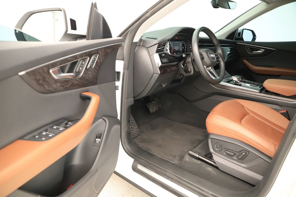 Certified 2023 Audi Q8 Premium w/ Convenience Package AWD/4WD image 14