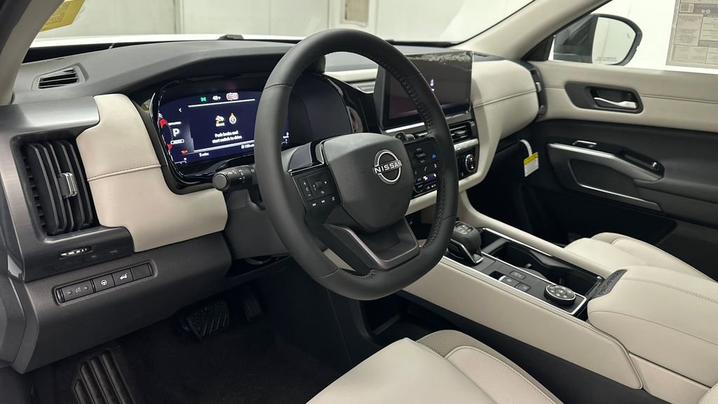New 2026 Nissan Pathfinder SL image 17