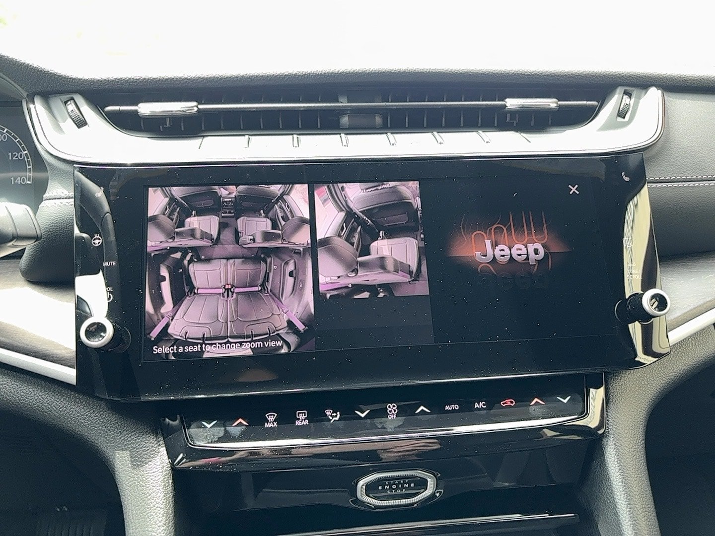 New 2026 Jeep Grand Cherokee L Limited w/ Limited Altitude Package AWD/4WD image 33