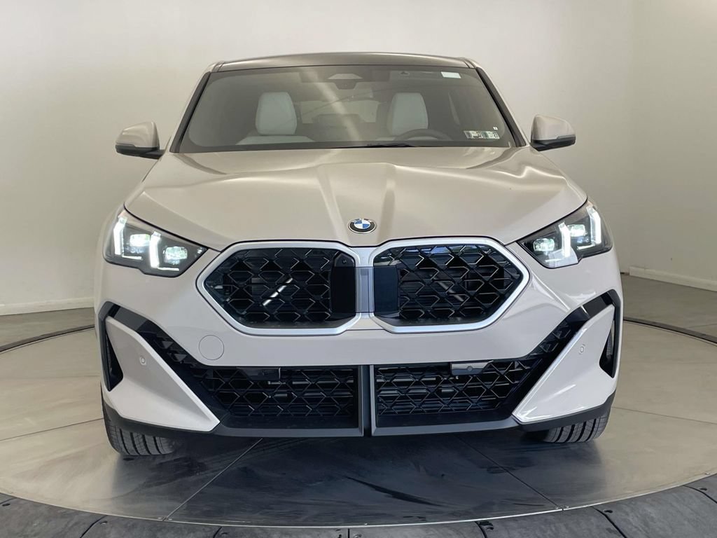 New 2026 BMW X2 xDrive28i w/ Technology Package AWD/4WD image 8