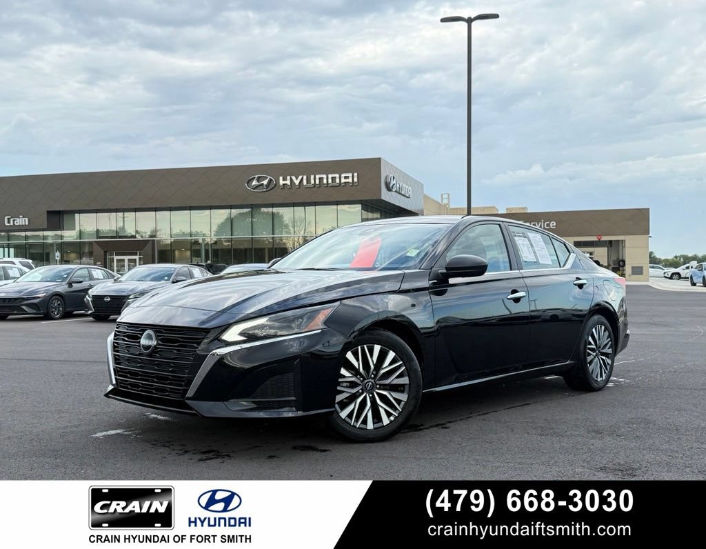 Used 2025 Nissan Altima 2.5 SV