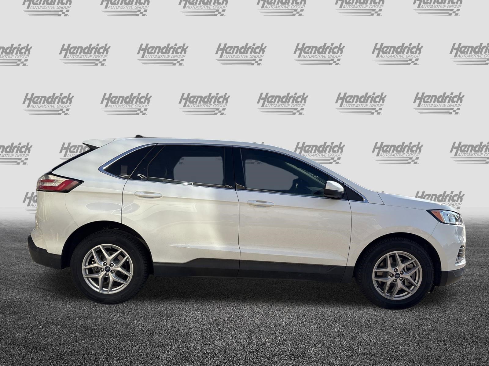Used 2021 Ford Edge SEL w/ Convenience Package image 5