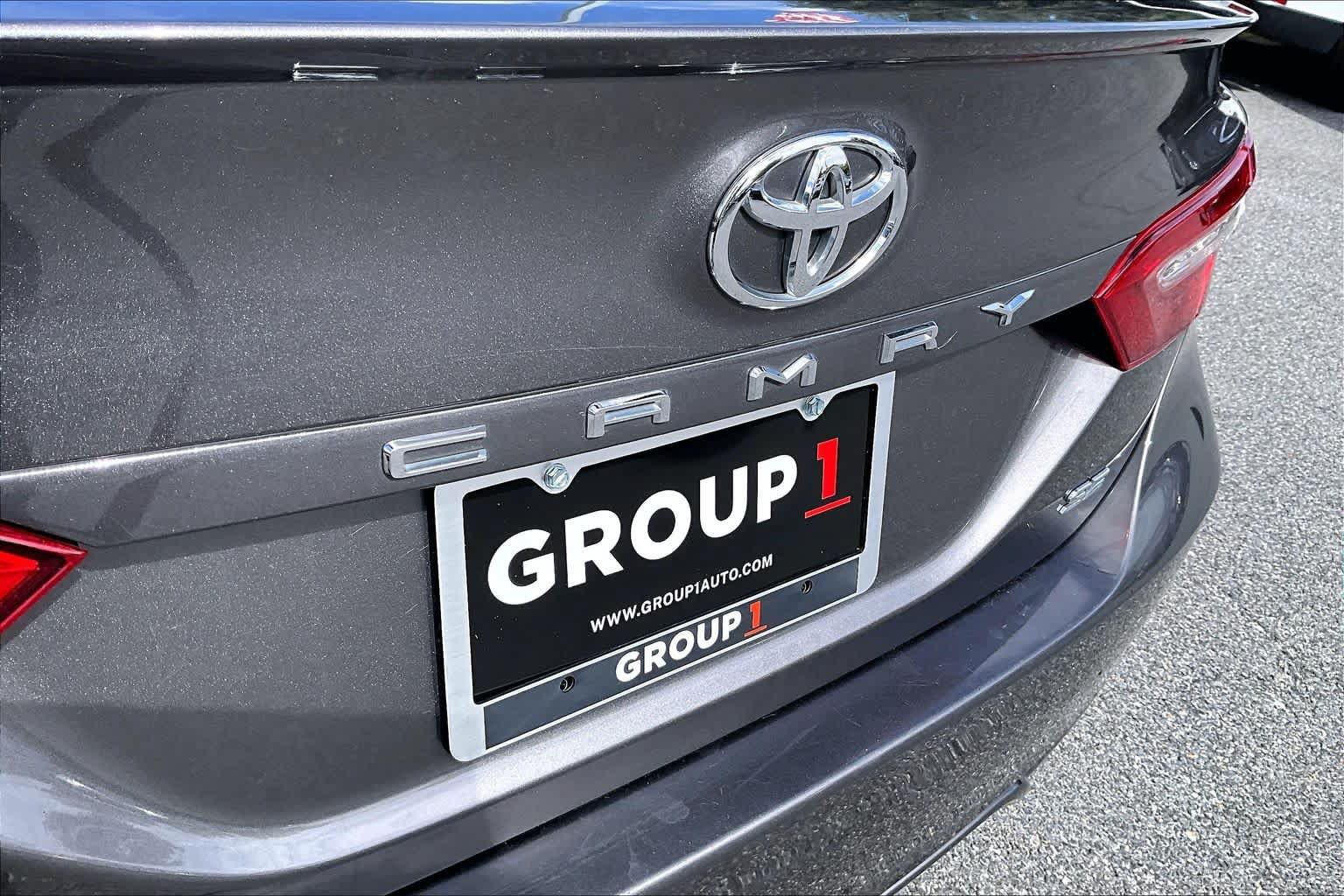Used 2019 Toyota Camry SE FWD image 30