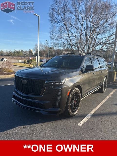 Used 2024 Cadillac Escalade ESV V image 5