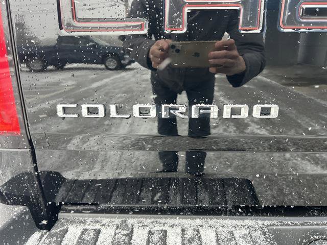 Certified 2022 Chevrolet Colorado Z71 w/ Z71 Midnight Edition image 39
