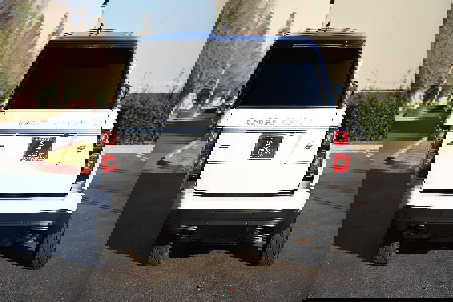 Used 2019 Land Rover Range Rover Supercharged image 6