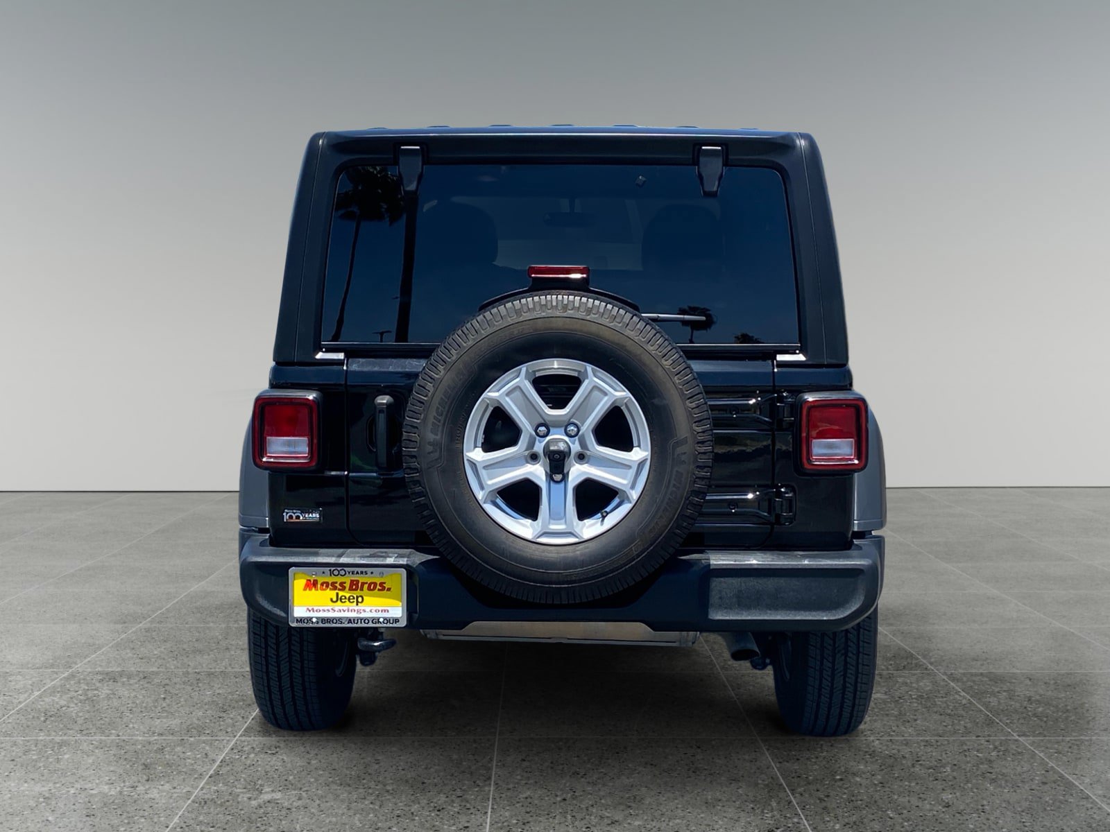 Used 2023 Jeep Wrangler Unlimited Sport AWD/4WD image 4