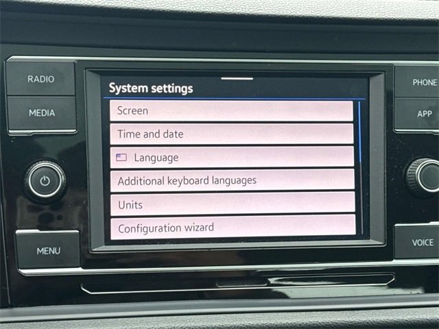 Used 2024 Volkswagen Jetta SE image 14